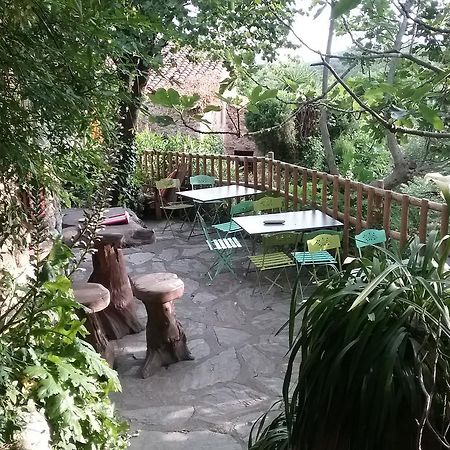 La Figuera Bed & Breakfast Camélas Exterior foto